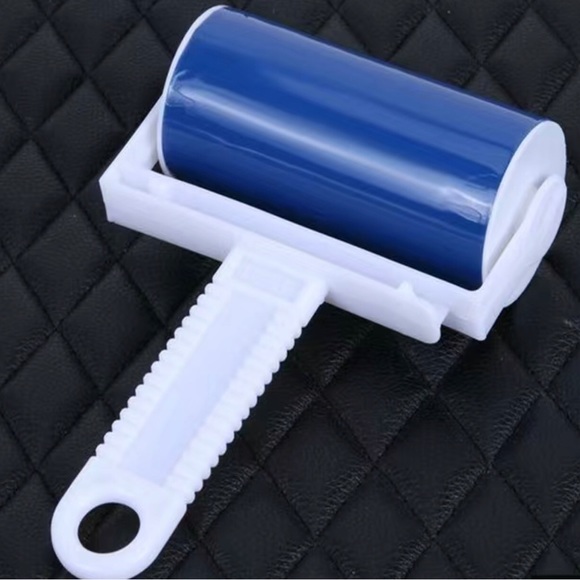 FREE w/ Purchase over $12🤗 Washable/Reusable Lint Rollers!! I HAVE 3 LEFT FREE - Picture 4 of 5